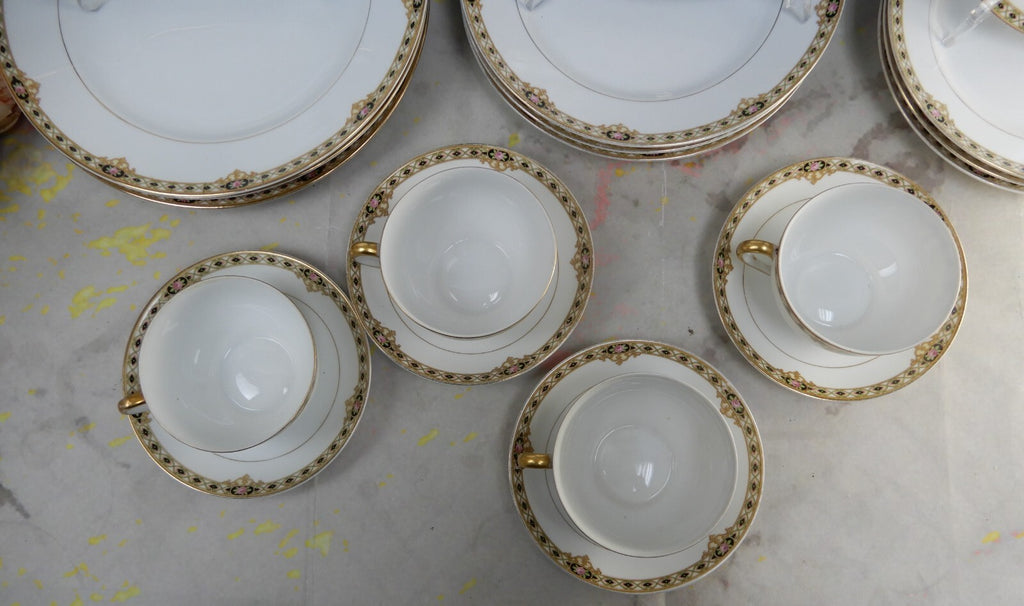 19 Piece Vintage Noritake Morimura "THE CEYLON"  Service for 4 Place Setting