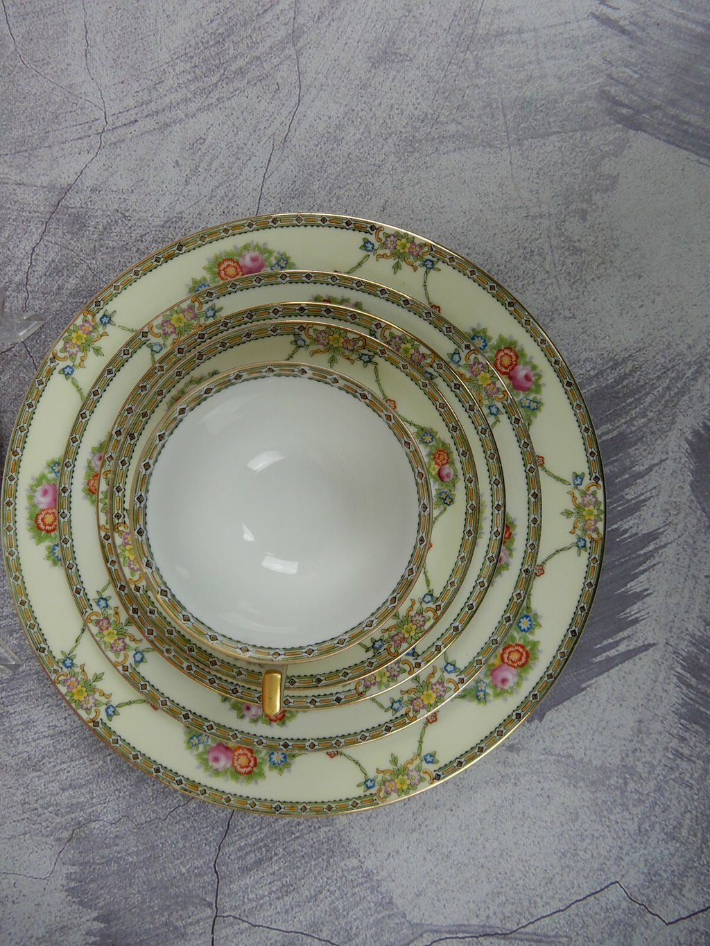 7 Piece 1 Place Setting Vintage Meito Fine China Made in Japan w/Flowers