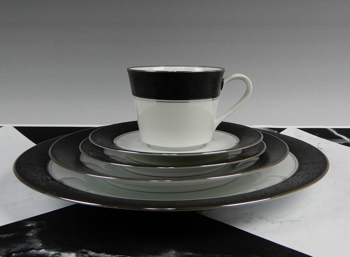 5-Piece One Place Noritake "Mirano" 6878 Made in Japan