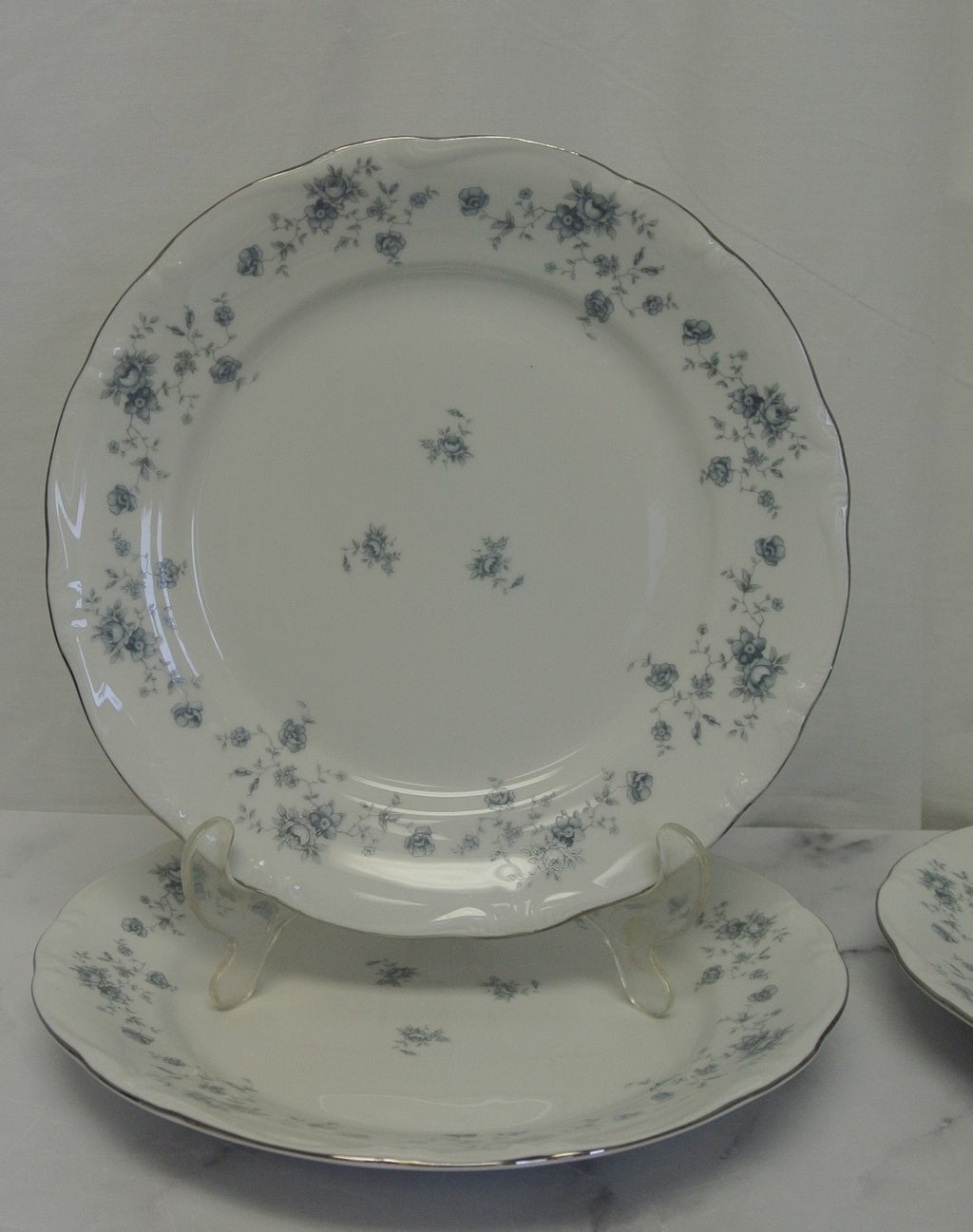 Set of 3 Johann Haviland Blue Garland Bavaria Germany Dinner Plates