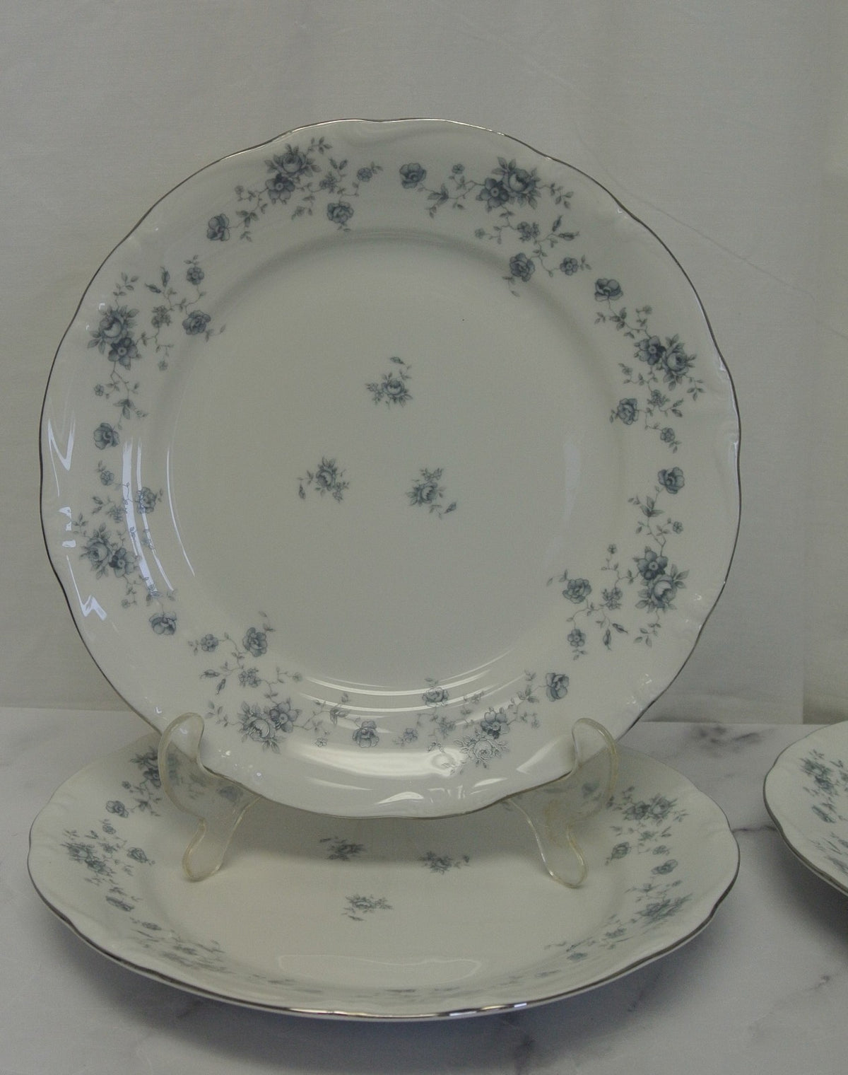 Set of 3 Johann Haviland Blue Garland Bavaria Germany Dinner Plates