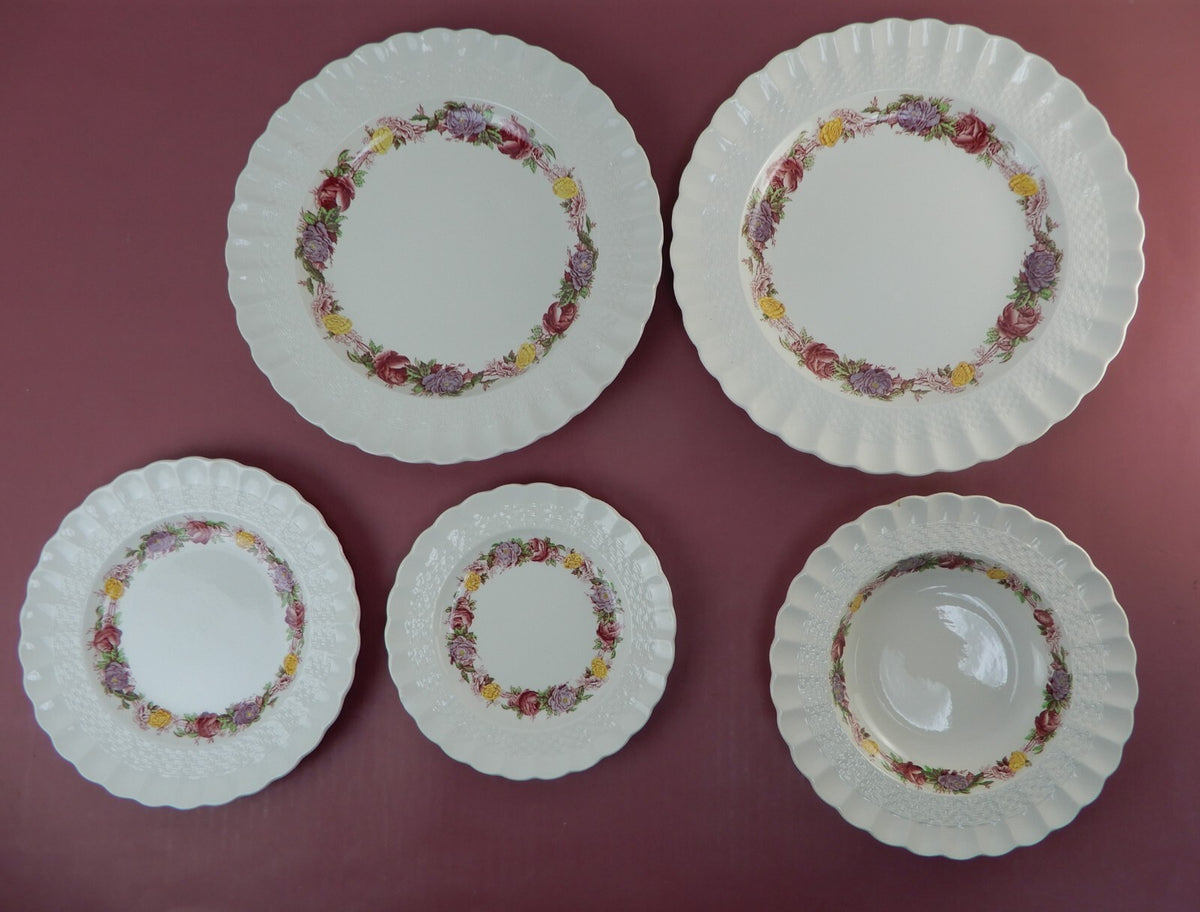 Set of 5 Piece Copeland Spode "Rose Briar" With Chips and Flaws Made In England