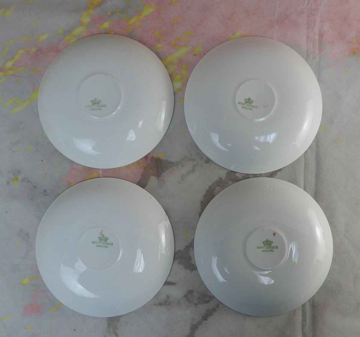 Set of 4 Myott Son&Co. England" Indian Tree" Cups and Sauces