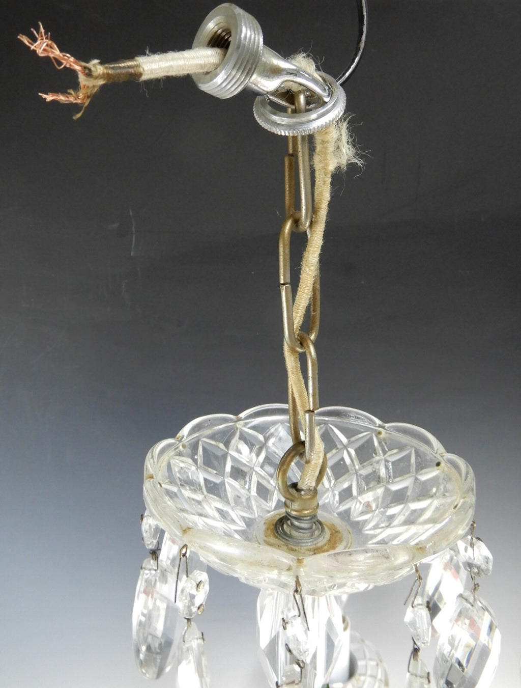 Vintage 20-5/8" 5 Arm Light Light Crystal & Glass Chandelier