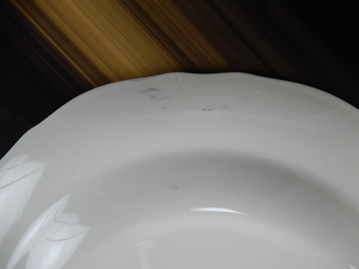 Six Canonsburg Pottery American Traditional Embossed 10-1/8" Dinner Plates