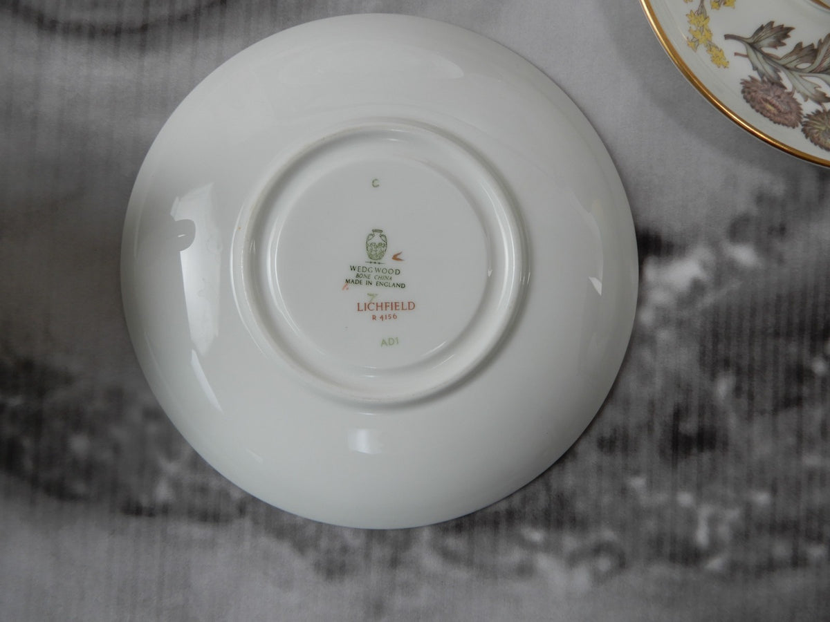 Set of 20 Pieces 4 Place Setting Porcelain Wedgwood Bone China LICHFIELD Pattern