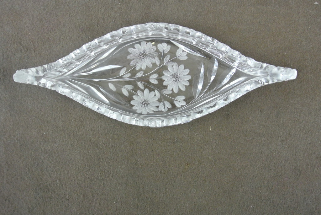 Antique American Cut Glass Boat Shaped Dish Daisy Buttons