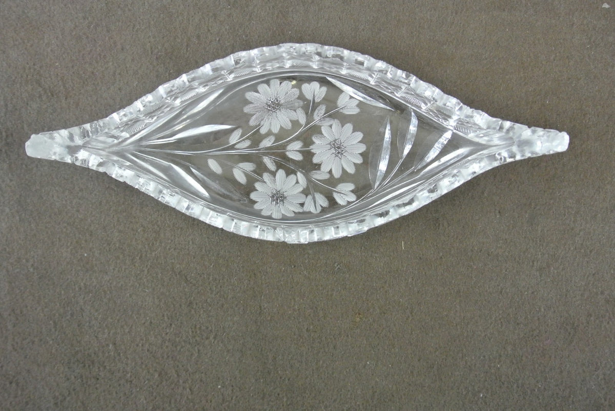 Antique American Cut Glass Boat Shaped Dish Daisy Buttons