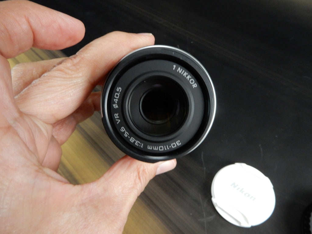 Nikon 1 NIKKOR 30-110mm f/3.8-5.6  ED IF  1m/3.3 ft Auto Lens White