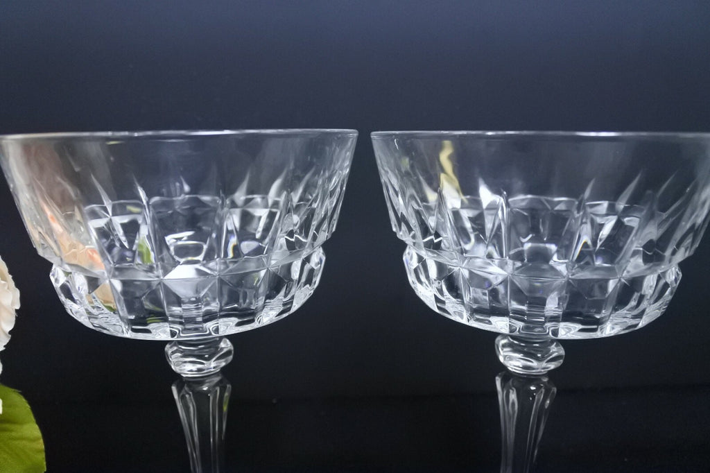 Set Of 4 Glass Dessert/Sherbet Glasses
