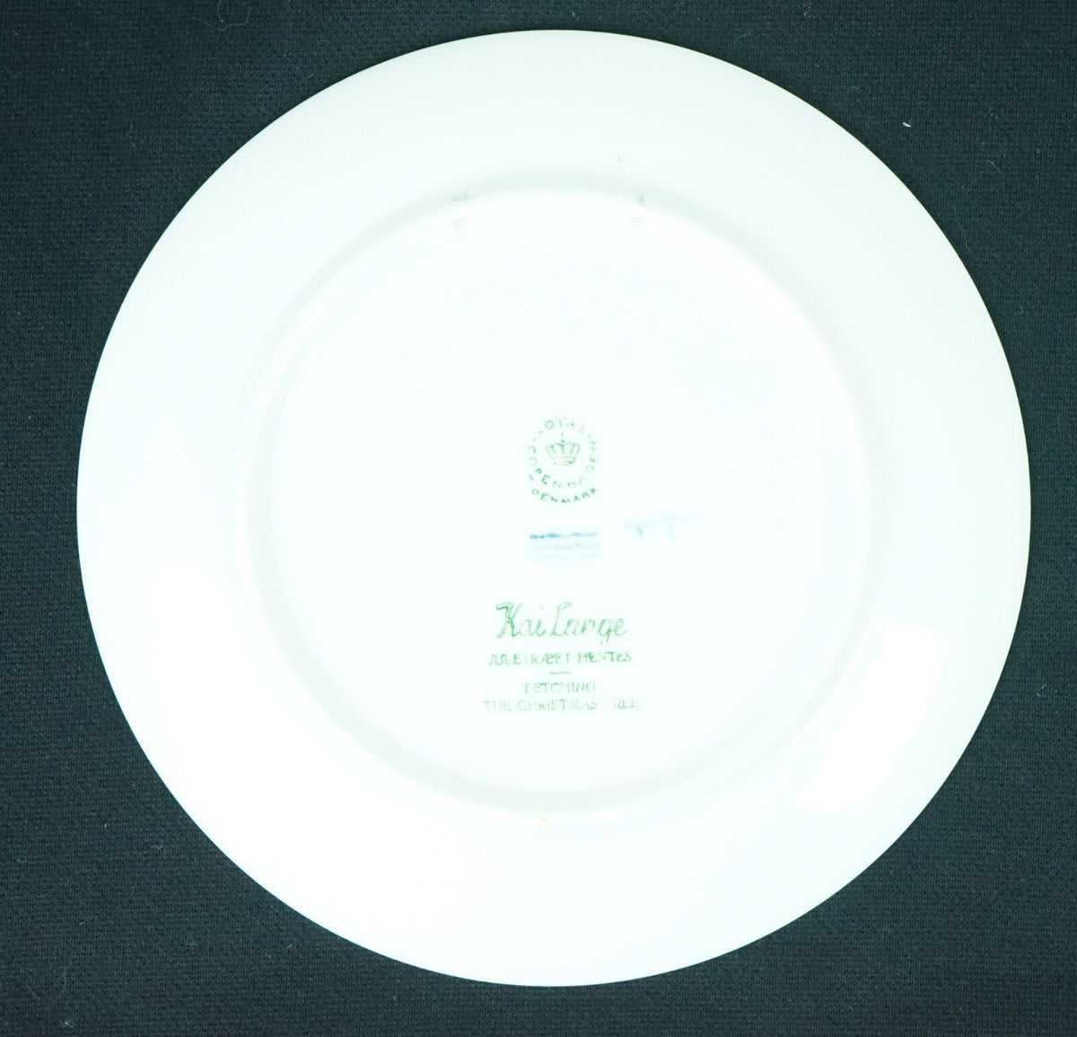 Royal Copenhagen Denmark Annual Christmas Plate 1964-67 Kai Lange The Royal Oak