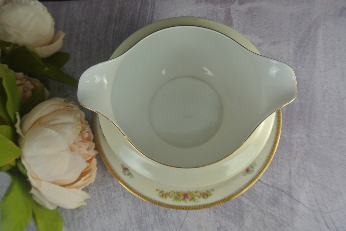 Vintage Hand Painted Meito China Gravy/Sauce Bowl Attached Underplate