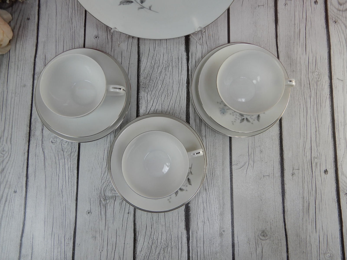 Diamond Fine China "Blue Rose"Japan~ 3 Cups,Saucers & Plates One 9-1/4" Plate