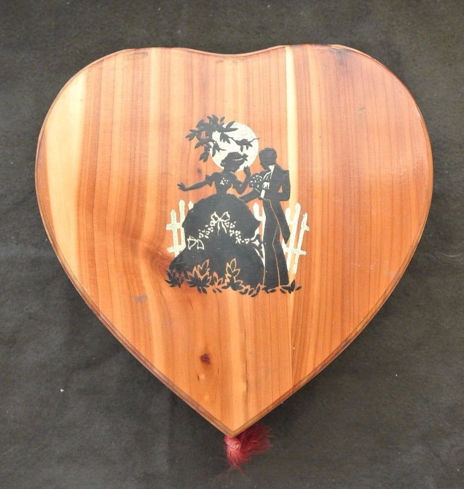 Vtg Wood Jewelry/trinket  Box Heart Shape with Courting Couple