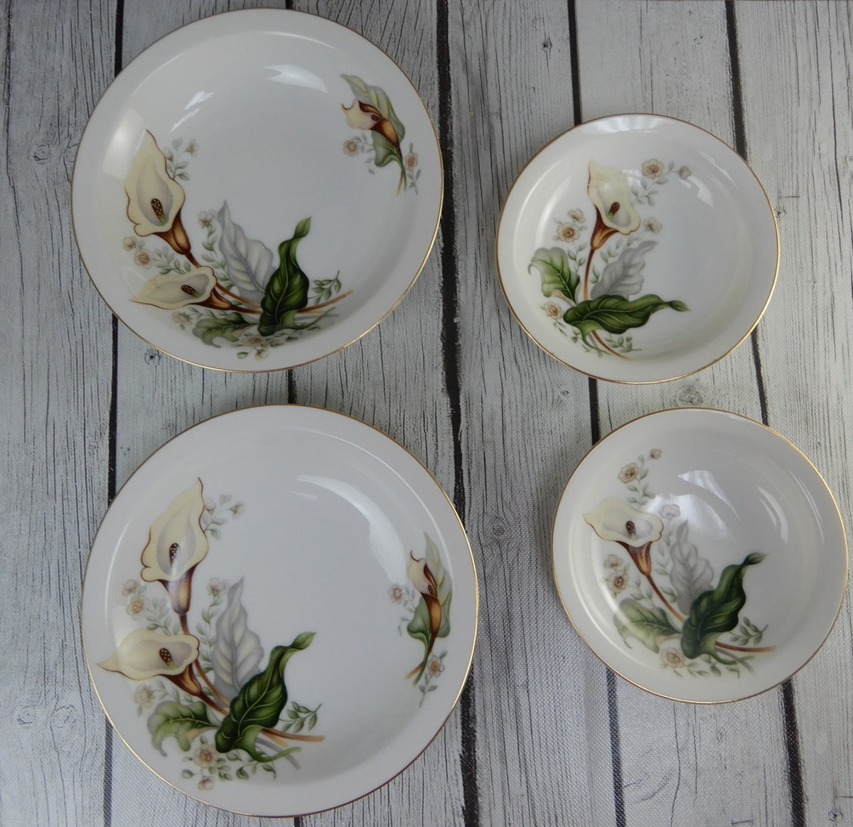 Vintage Grace Wood Lily Pattern set of Two Soup and Two Fruit  Replacement Bowls