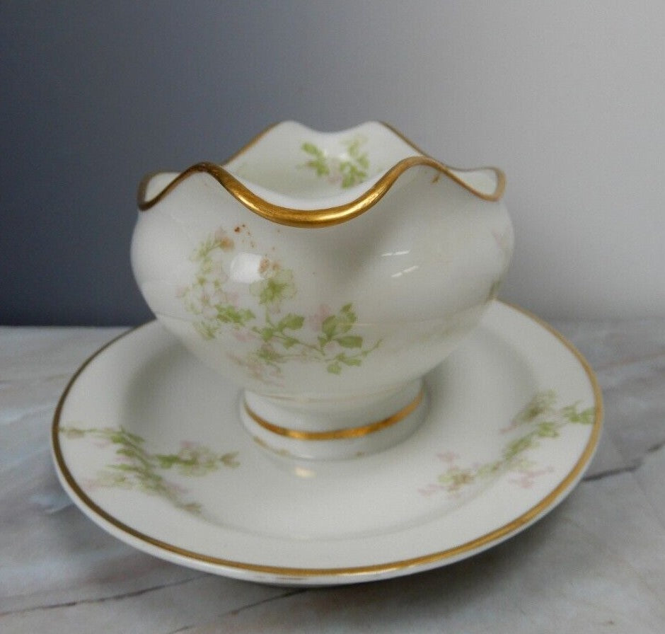 Vintage Haviland Limoges Schleiger 61l Gravy Boat w/ Attached Underplate