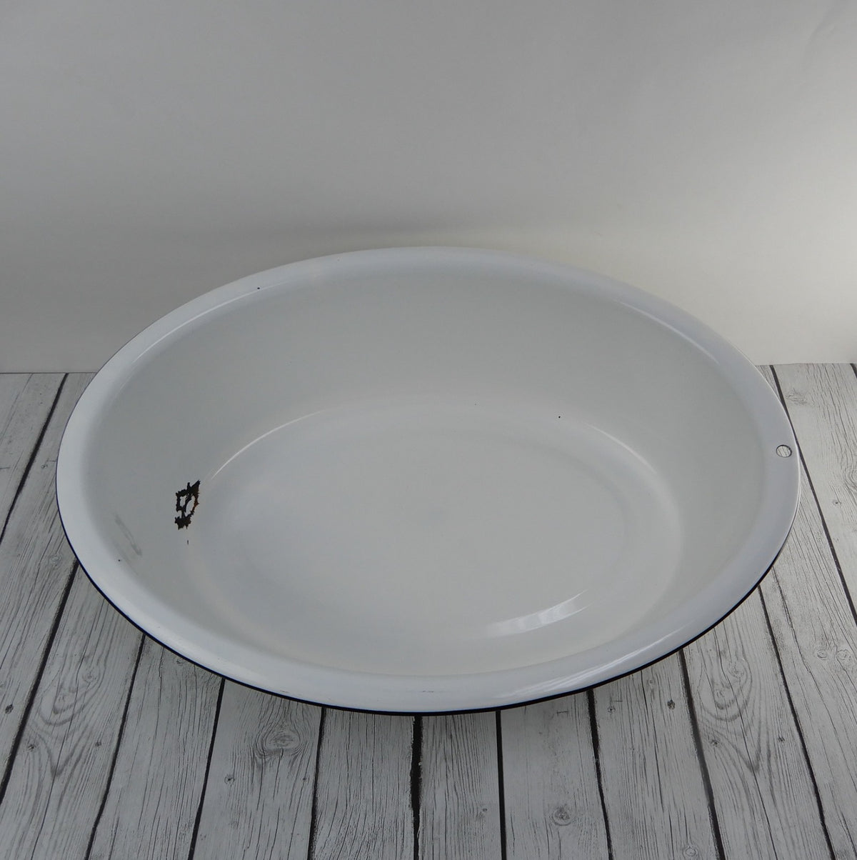 Vintage White Enamelware Oval Basin Wash Tub Bath Planter,Baby Wash 25-1/2" Long