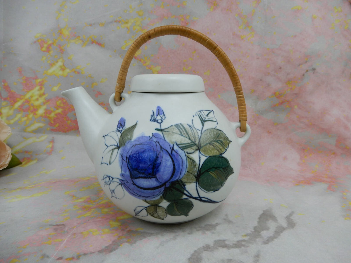 "Ahola" Arabia Finland Teapot by Ulla Procope, Hand Painted by Hilkka Liisa