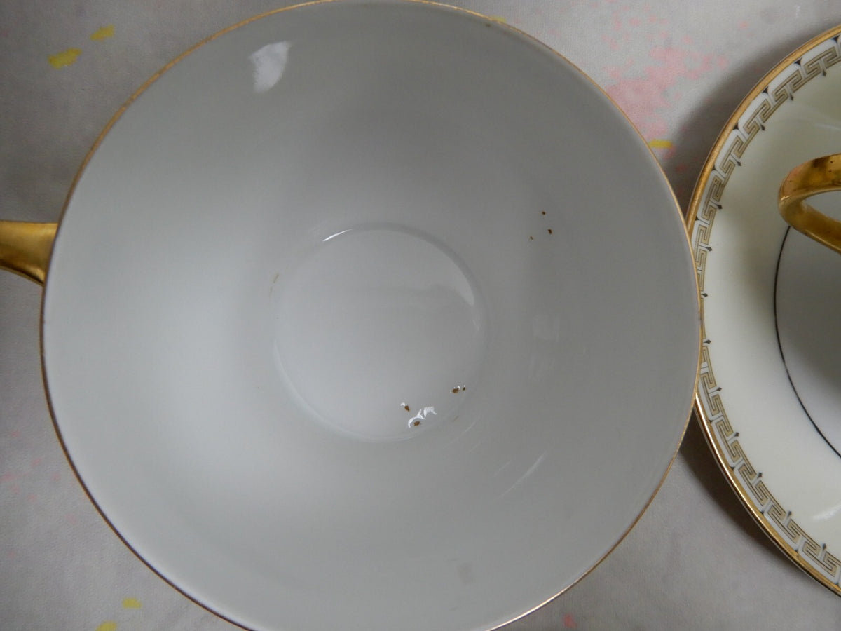 Set of 30 Pieces of  Hutschenreuther LHS Favorite Bavaria 6 Dinnerware for 5