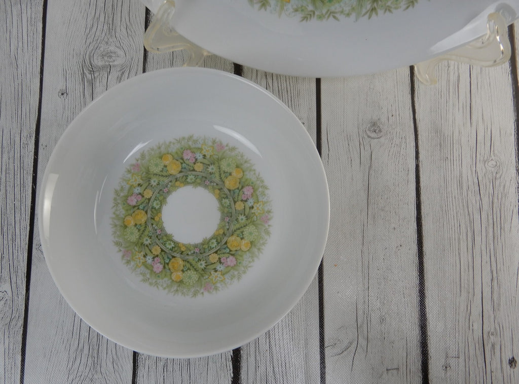 Noritake Younger Image "BIMINI" 6923 Pattern Chop Plate,Round Bowl