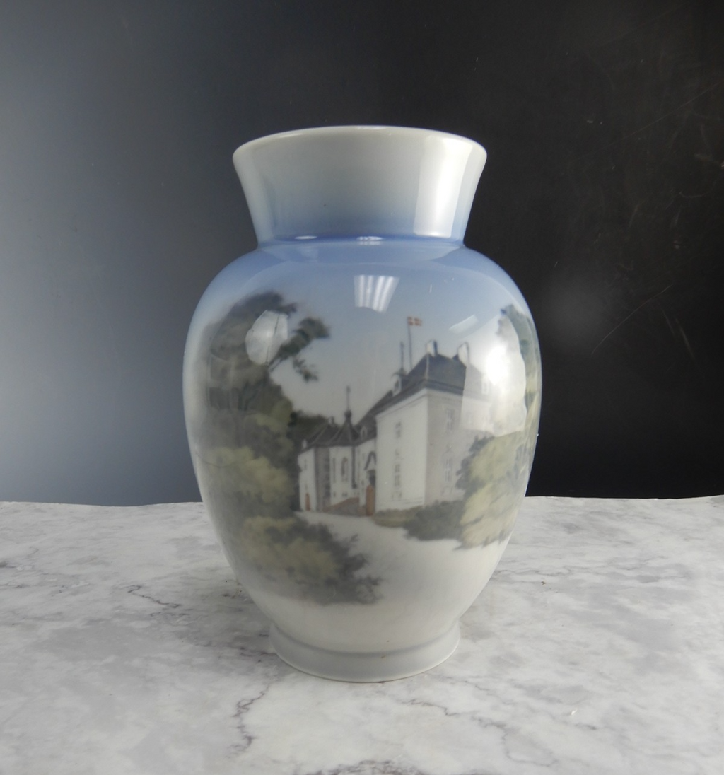 Royal Copenhagen Art Nouveau~  6-1/2" Vase with Marselisborg Castle