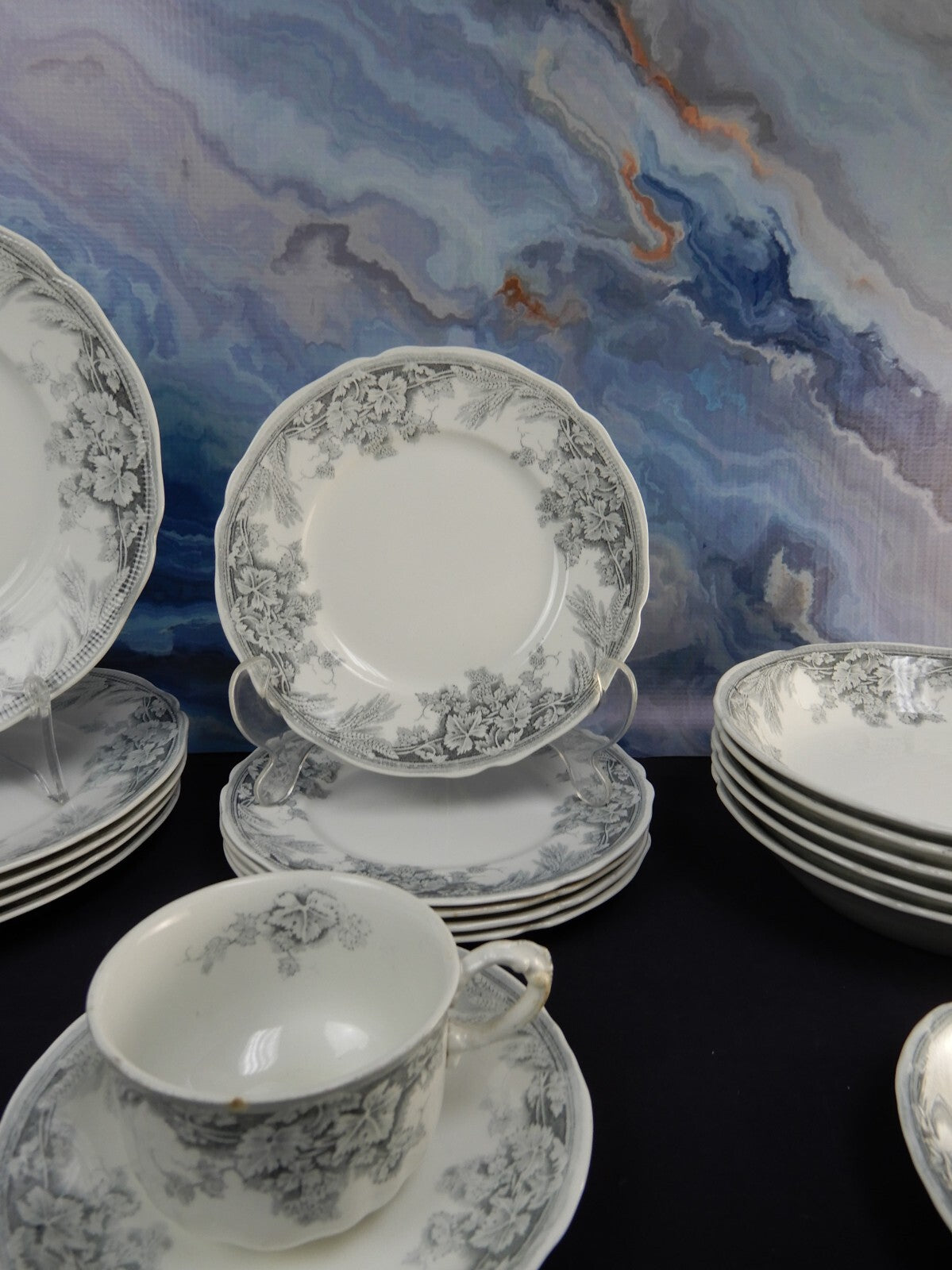Imperial Pottery Harvest Grapes and Wheat 5-Piece Place Setting for 5
