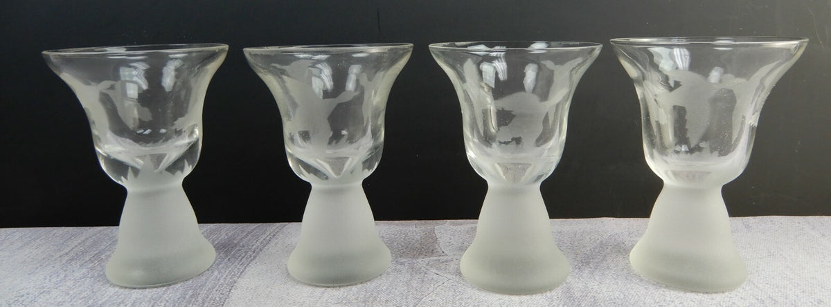 Set of 4 Acid Etched with Flying Gesse/Ducks Glasses Hold 2 oz