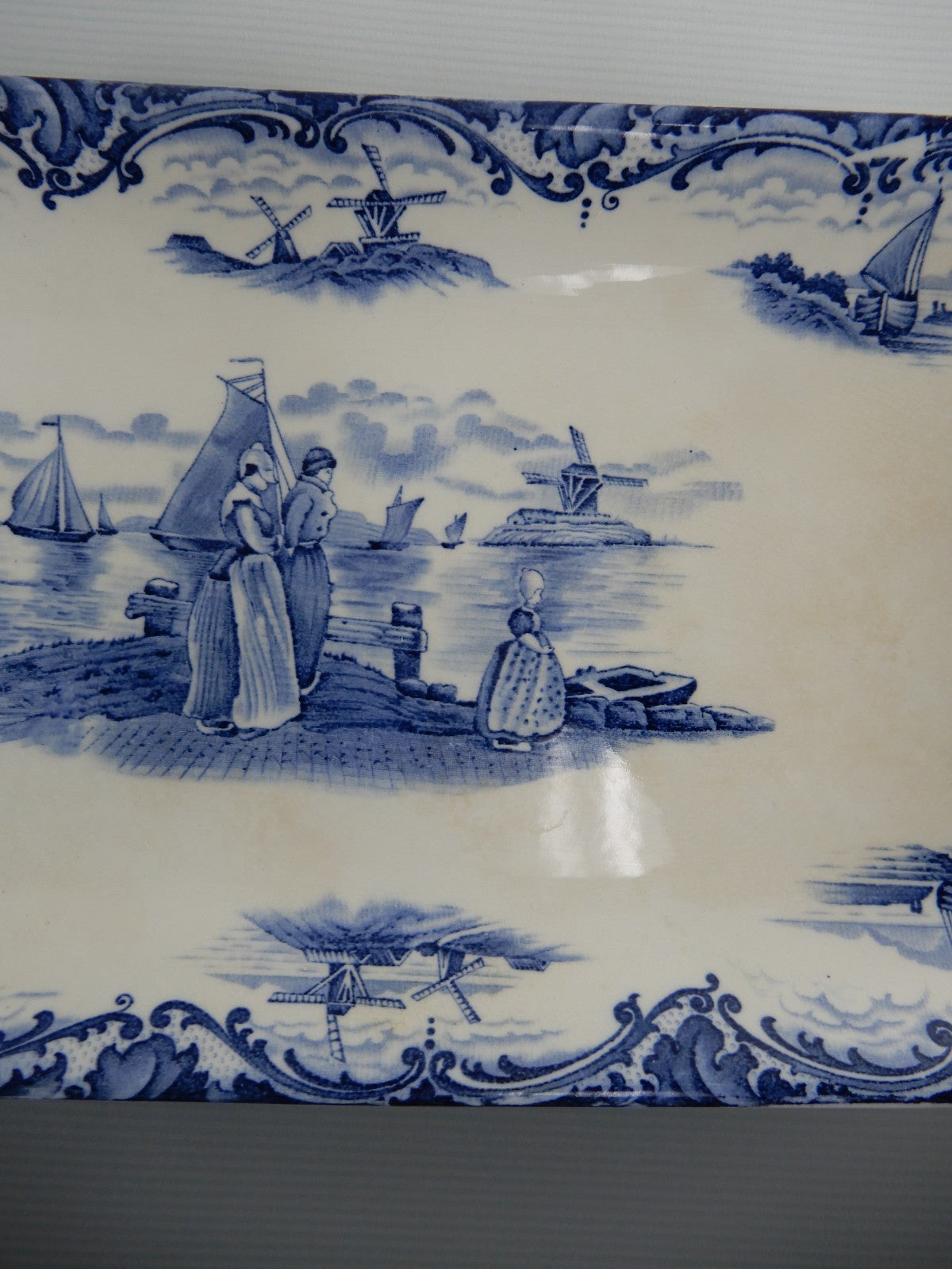 Antique Wedgwood "The Hague" Handled Sandwich Tray