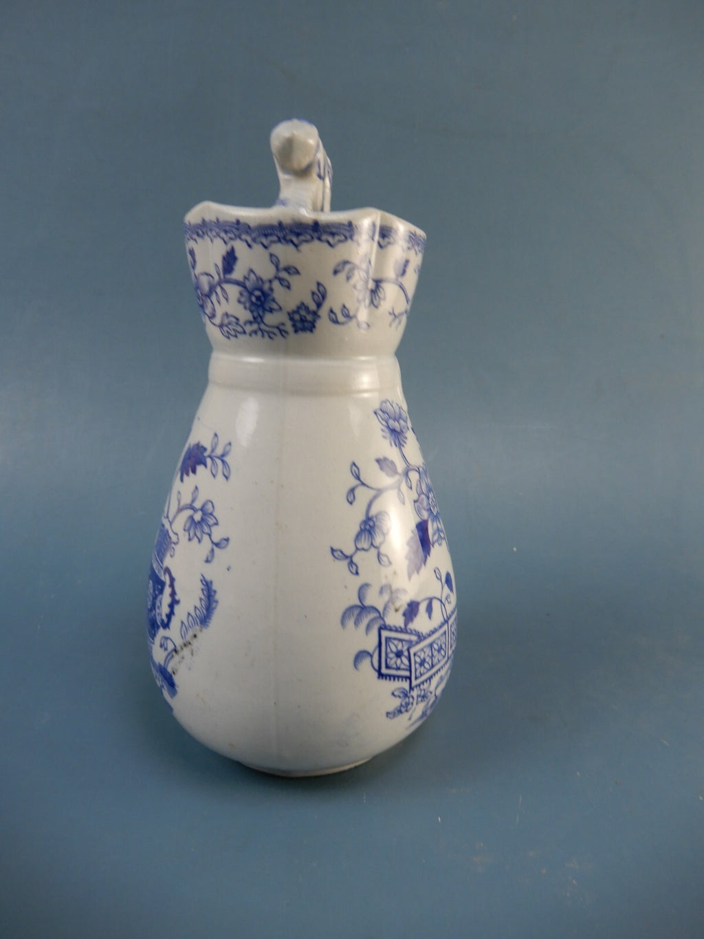 Antique Toothbrush Holder Vase Chinese Scroll Edge Malkin Co E.M.& Co, Argyle