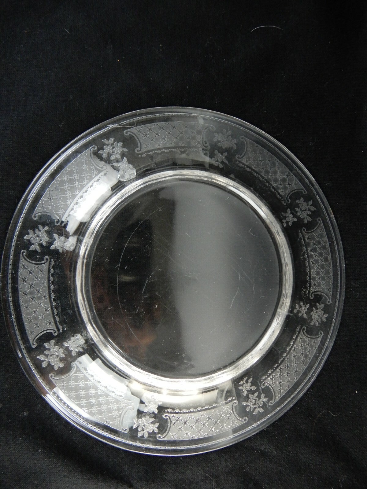 Vintage Clear Glass Floral Themed Luncheon Plates Set Of Six