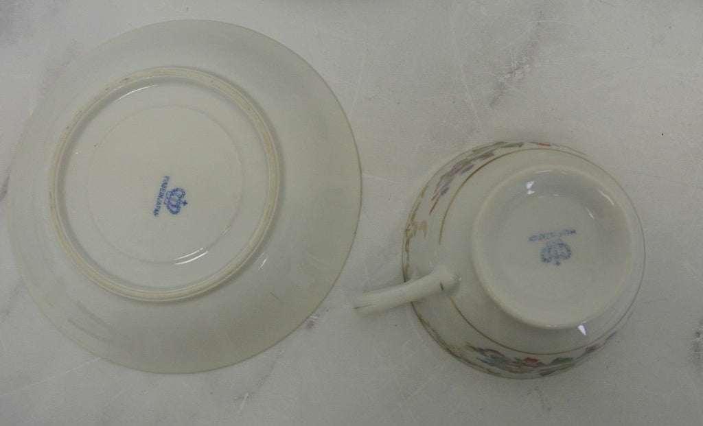 Set of 4 Vintage Ceramic Floral Cups & Saucers Bright White With Floral Design
