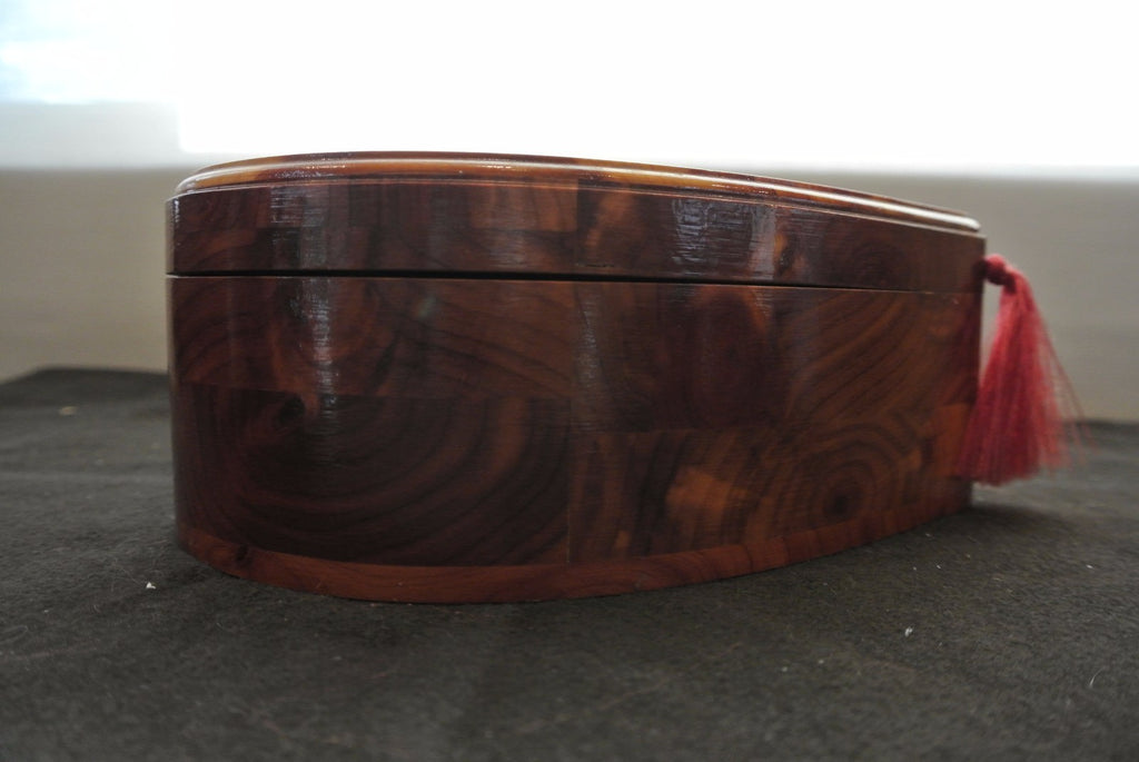 Vtg Wood Jewelry/trinket  Box Heart Shape with Courting Couple