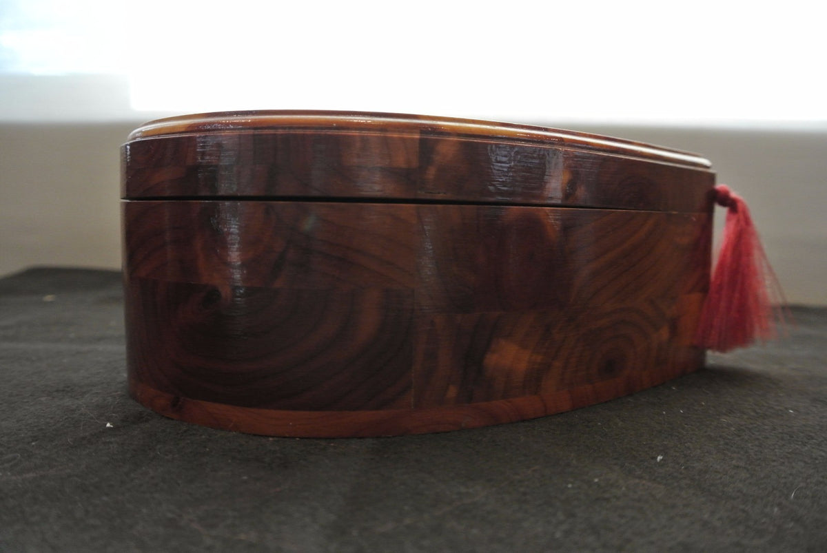 Vtg Wood Jewelry/trinket  Box Heart Shape with Courting Couple