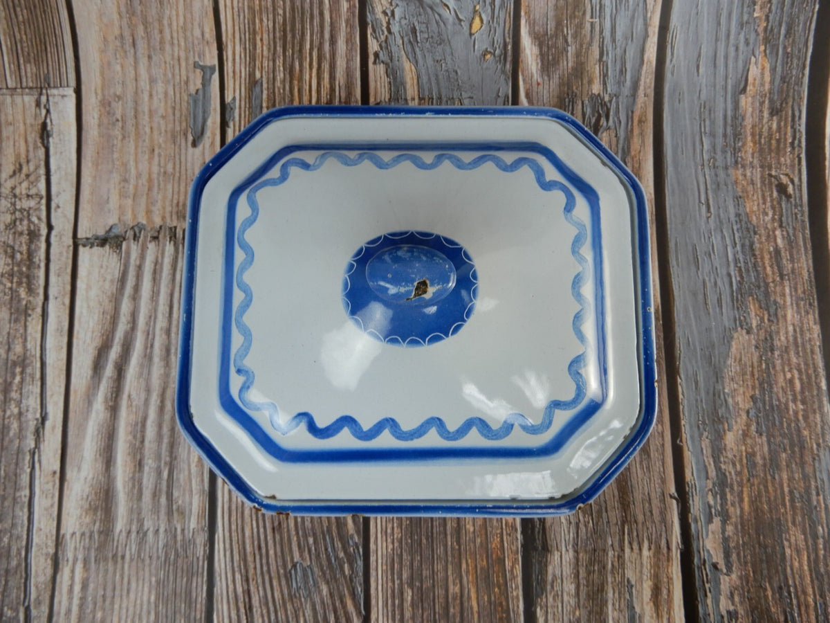 Made in Sweden Klafrestrom C1 White w/ Blue Rims Enamel Cast Iron  Casserole