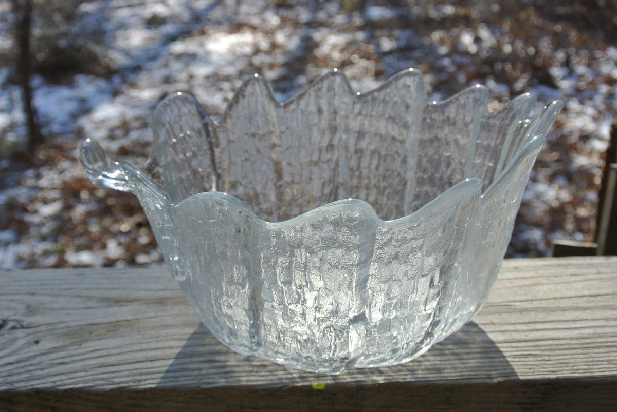 Vintage Orrefors "Eden" Leaf Bowl Designed by Lars Hellsten 9" Across