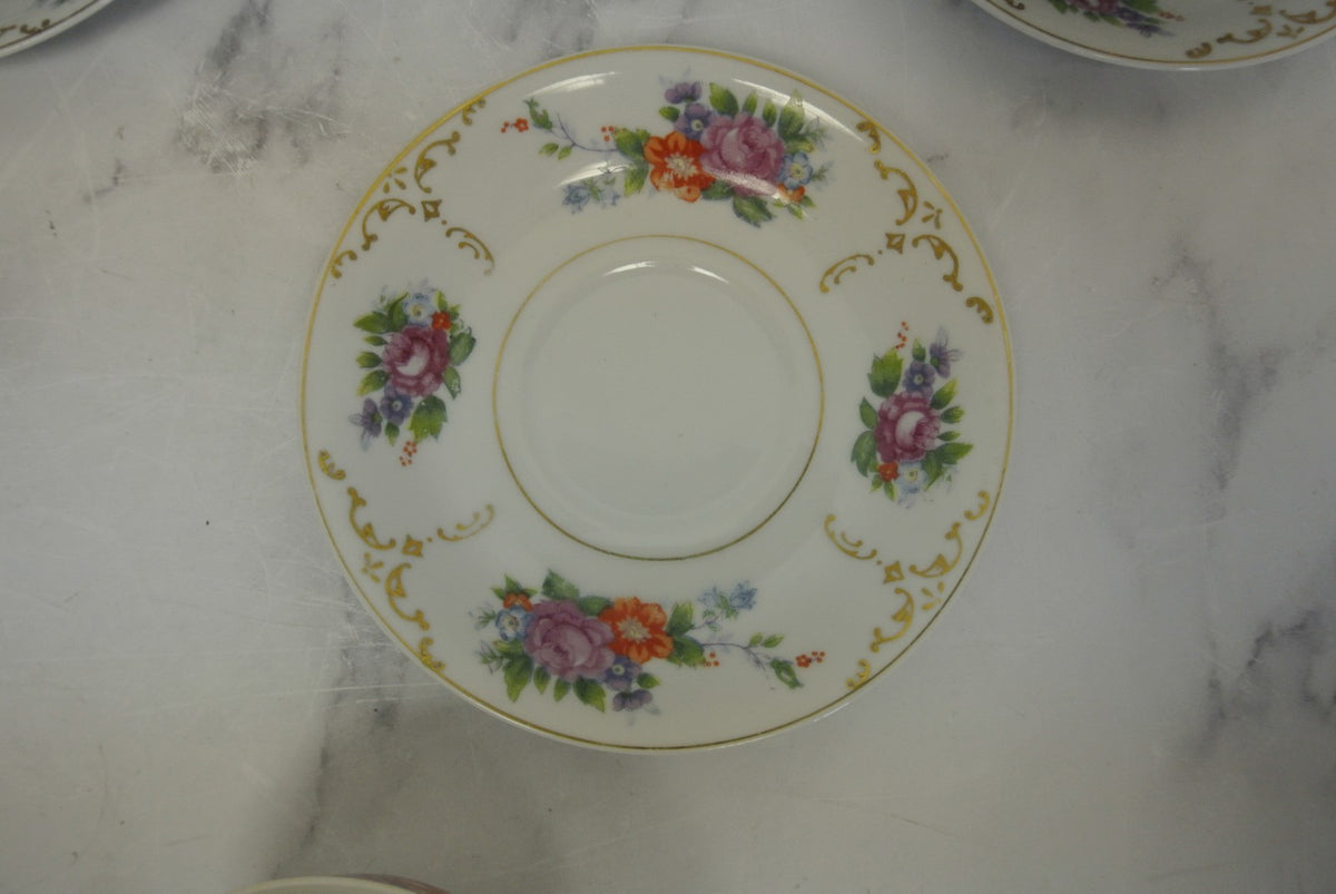 Set of 4 Vintage Ceramic Floral Cups & Saucers Bright White With Floral Design