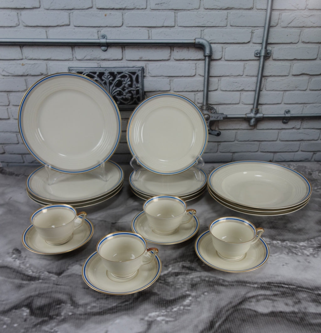 19 Pc. Eamag Schönwald Bavaria Gold and Cobalt Blue Rim Dinnerware Settings