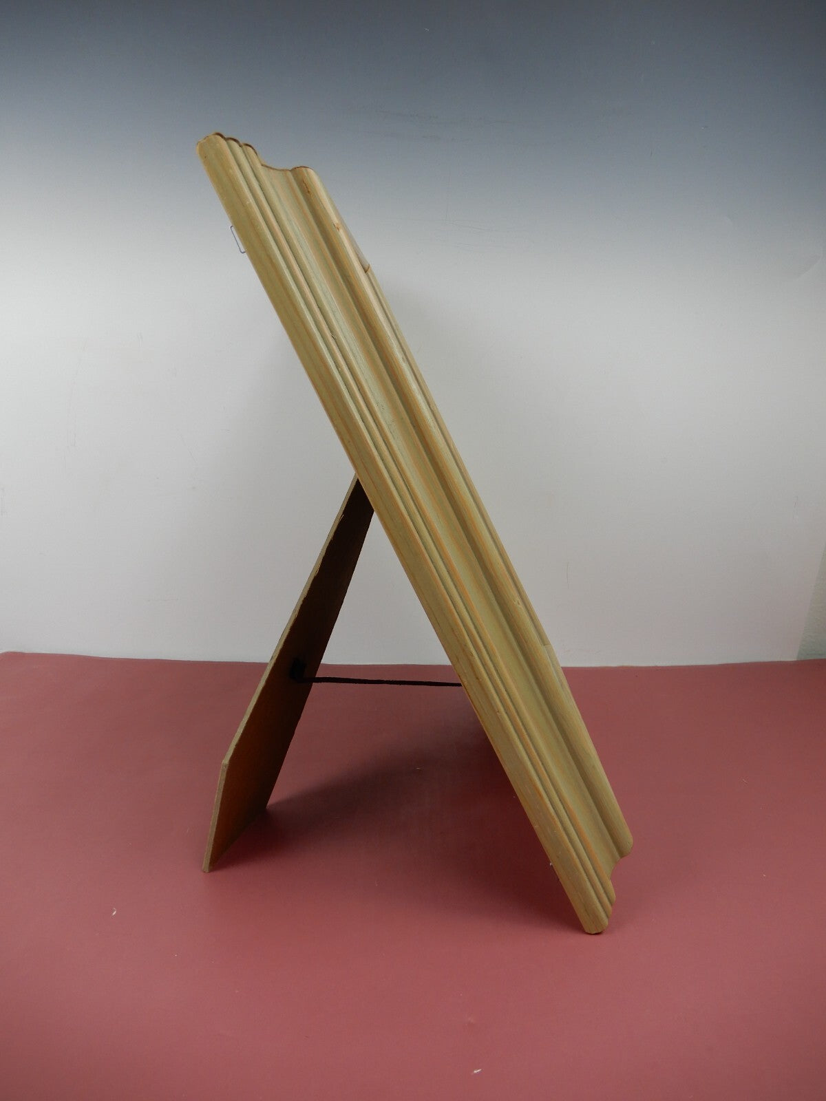 Large 16-1/2" Vintage Wooden Picture/Photograph Frame