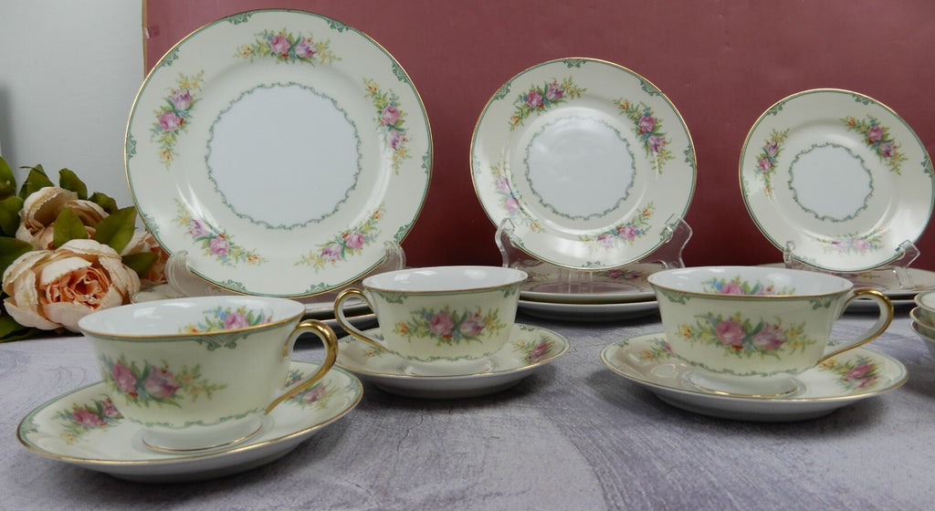 20 Piece Place Setting Vintage Morimura Fine China Made in Japan w/Roses