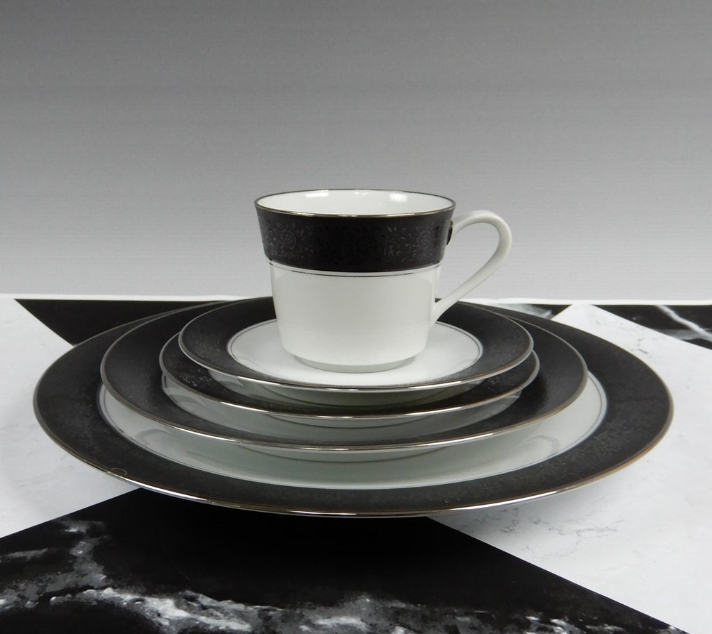 5-Piece One Place Noritake "Mirano" 6878 Made in Japan