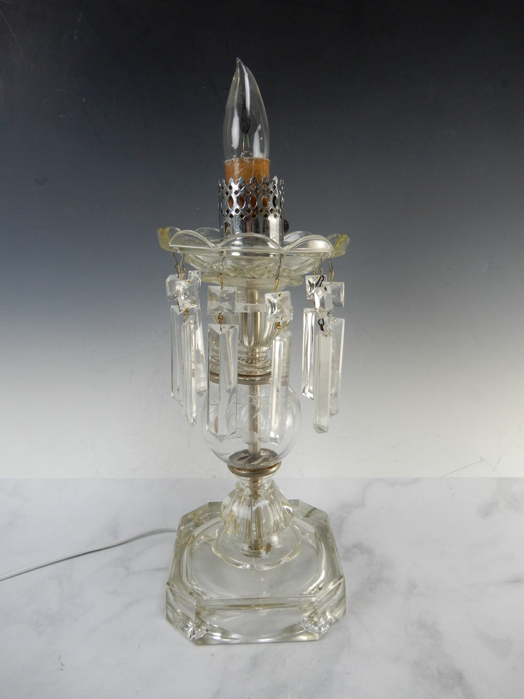 Vtg. Crystal 22-1/4" Tall Table Lamp W/Hanging Prisms and Flicker Flame  Bulb