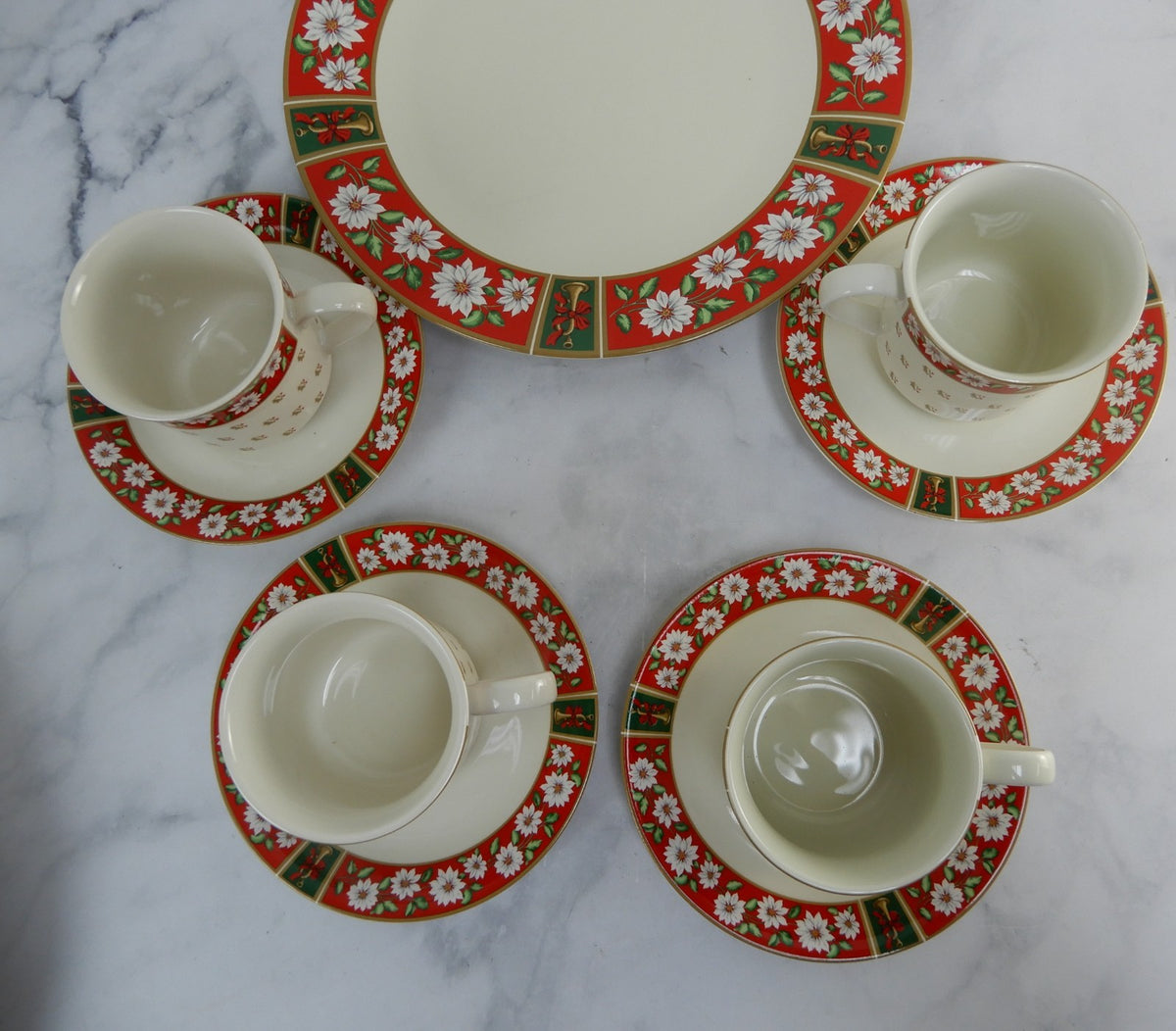 12 Pc Charlton Hall by Kobe Christmas 4 Dinner Plates, 4 Cups & 4 Saucers