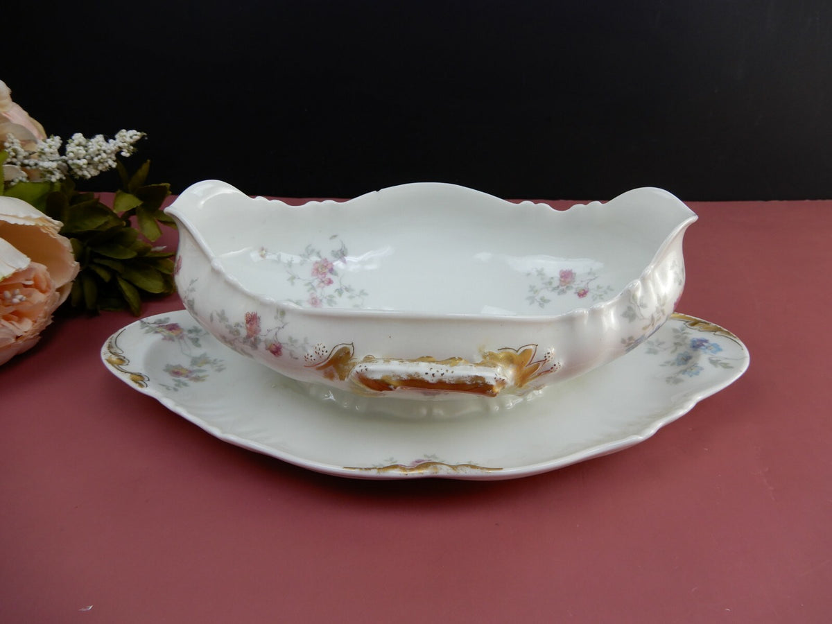 Theo Haviland Limoges France Porcelain Gravy Boat Saint Cloud