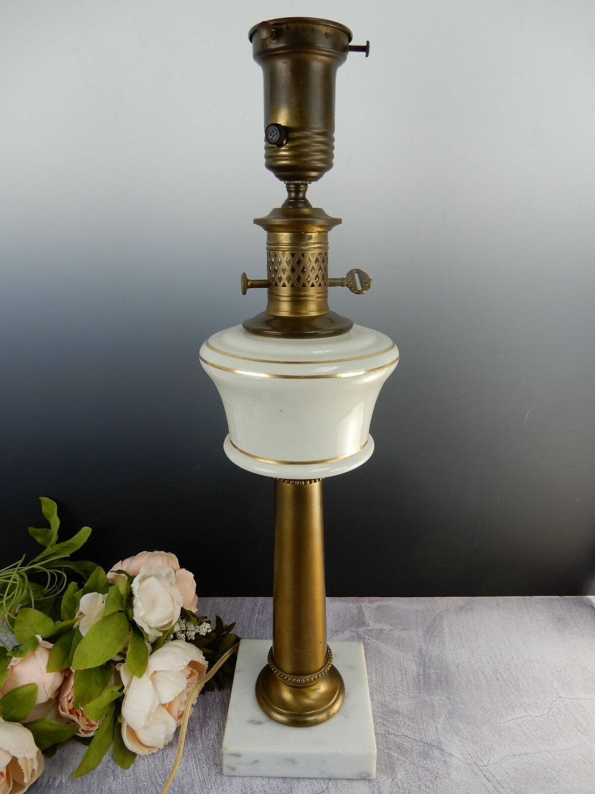 Vintage Faux Marble Base Electric Table Lamp