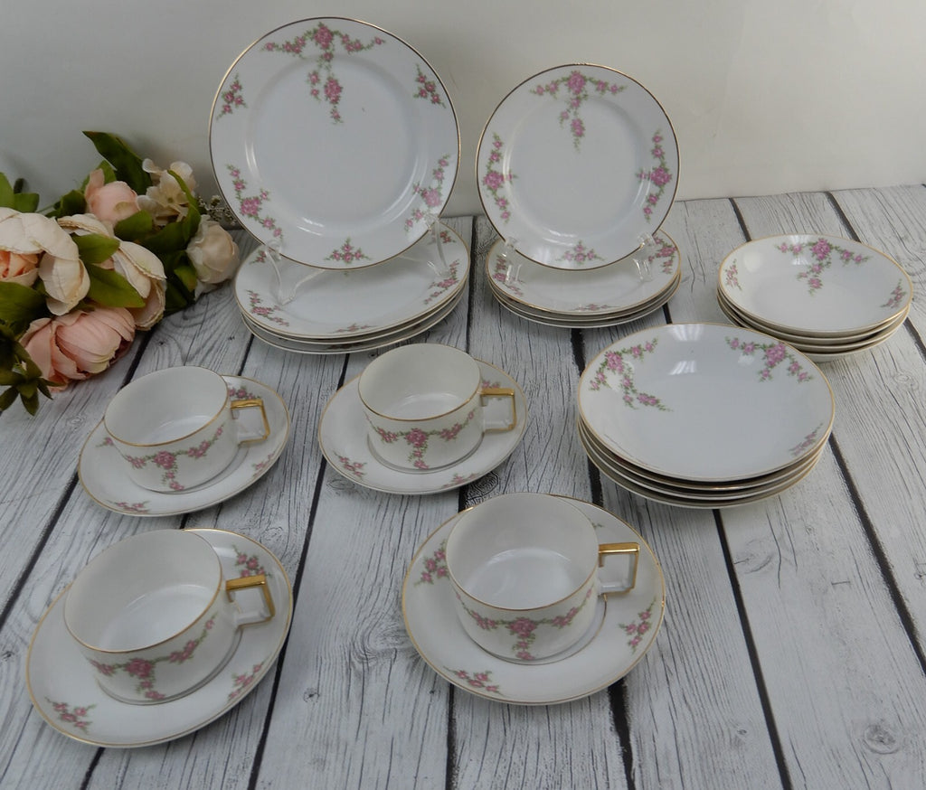 24 Pieces 6-Piece 4 Place Setting Heinrich H&Co Bavaria "Rosalinda" Pink Flowers