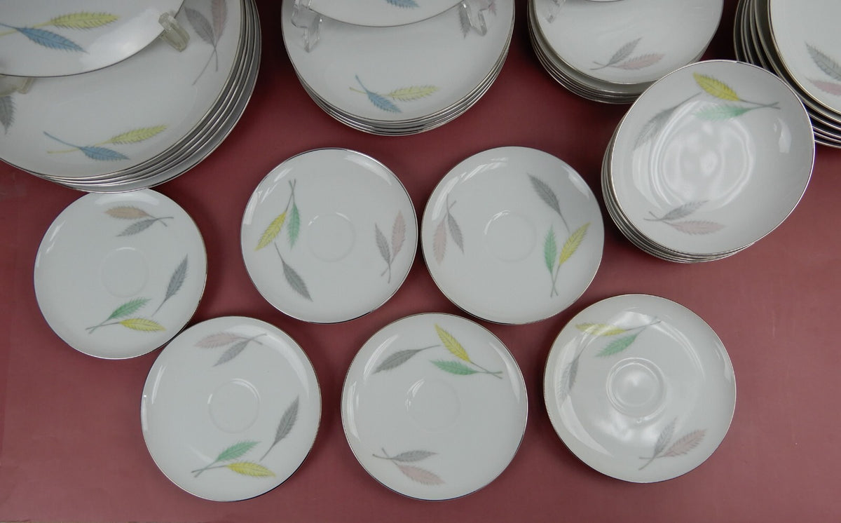 Vintage 42 Piece 6 Place Setting L & M China "DELICE" Pattern