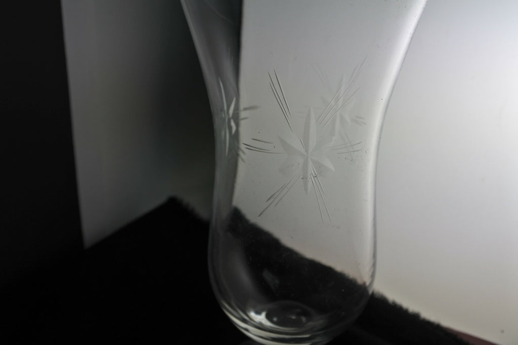 Pair Of Vintage Starburst Pattern Wine Goblets