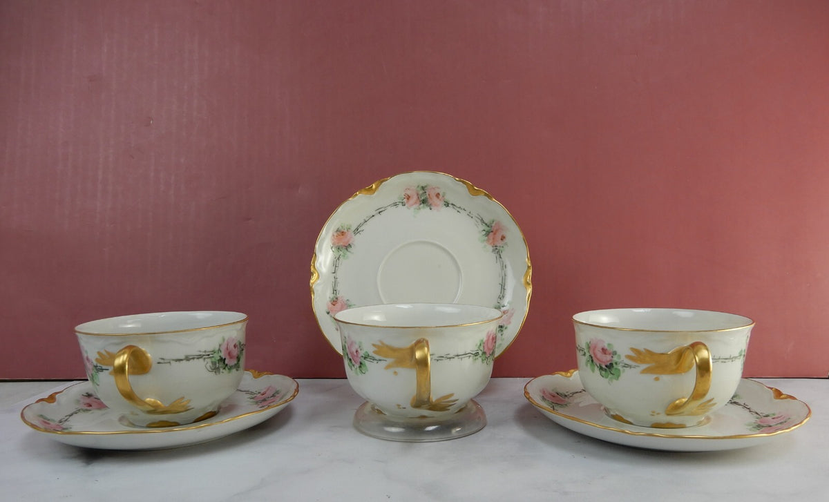 Set of 3 Hutschenreuther Selb Bavaria Cups and Saucers with  Pink Roses