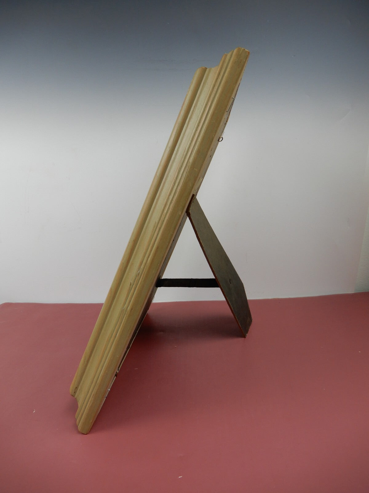 Large 16-1/2" Vintage Wooden Picture/Photograph Frame