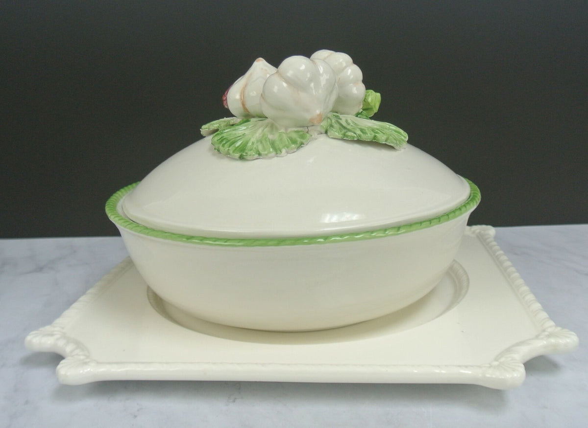 Ceramiche Artistiche L' Artigiani Bassano del Grappa Majolica Lidded Bowl